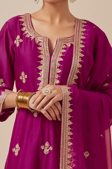 Ikshita Choudhary Magenta Chanderi Silk, Tissue, Organza Cut Work, Beads, Geometric Kurta Set at Aza Fashions Ikshita Choudhary_Magenta Chanderi Silk, Tissue, Organza Cut Work, Beads, Geometric Kurta Set _at_Aza_Fashions