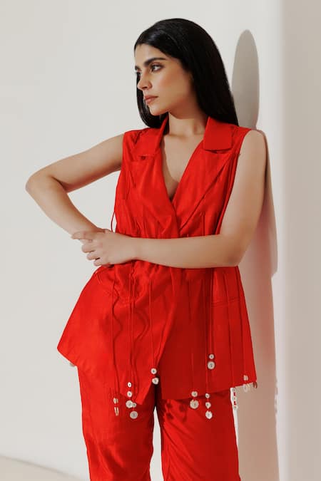 Buy_Kavya Singh Kundu_Red Silk Embroidery Collared Belinda Handwoven Mulberry Jacket With Trouser _Online_at_Aza_Fashions