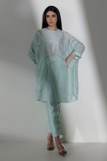 Kavya Singh Kundu Blue Handwoven Mulberry Silk Celeste Placement Tunic With Trouser 