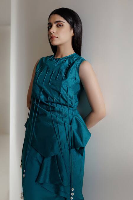 Kavya Singh Kundu Blue Silk Embroidery Round Neck Vega Handwoven Mulberry Top With Skirt Online at Aza Fashions Kavya Singh Kundu_Blue Silk Embroidery Round Neck Vega Handwoven Mulberry Top With Skirt _Online_at_Aza_Fashions