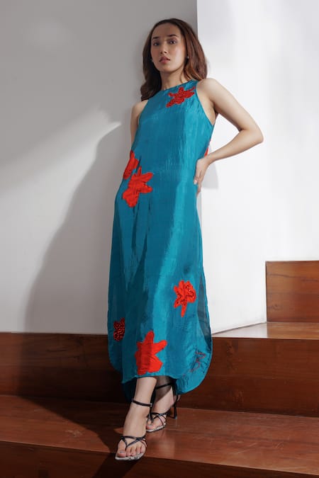Kavya Singh Kundu Blue Handwoven Mulberry Silk Applique Motifs Round Neck Astra Dress 
