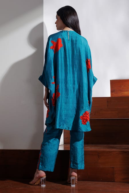 Shop Kavya Singh Kundu Blue Silk Applique Round Neck Cordelia Handwoven Mulberry Tunic With Trouser at Aza Fashions Shop_Kavya Singh Kundu_Blue Silk Applique Round Neck Cordelia Handwoven Mulberry Tunic With Trouser _at_Aza_Fashions