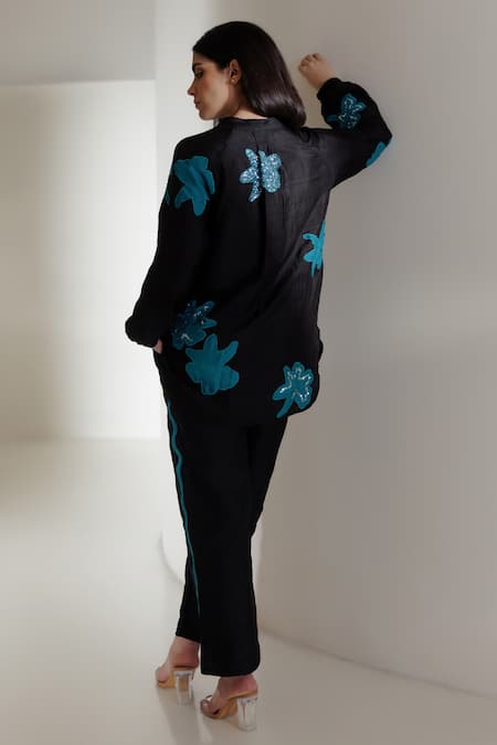 Shop Kavya Singh Kundu Black Applique V-neck Cyrus Handwoven Mulberry Silk Shirt With Trouser at Aza Fashions Shop_Kavya Singh Kundu_Black Applique V-neck Cyrus Handwoven Mulberry Silk Shirt With Trouser _at_Aza_Fashions