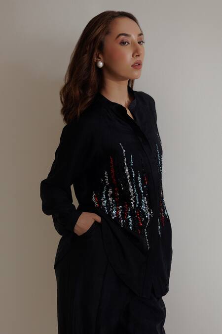 Buy_Kavya Singh Kundu_Black Silk Sequins V-neck Zeke Hand Embroidered Shirt With Trouser _Online_at_Aza_Fashions