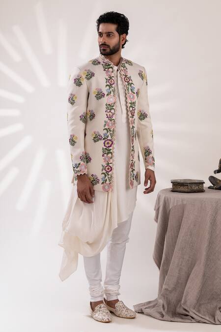 Tira By Naresh Raj_Ivory Chanderi Silk Embroidered Dahlia Bloom Jacket Kurta Set _Online_at_Aza_Fashions