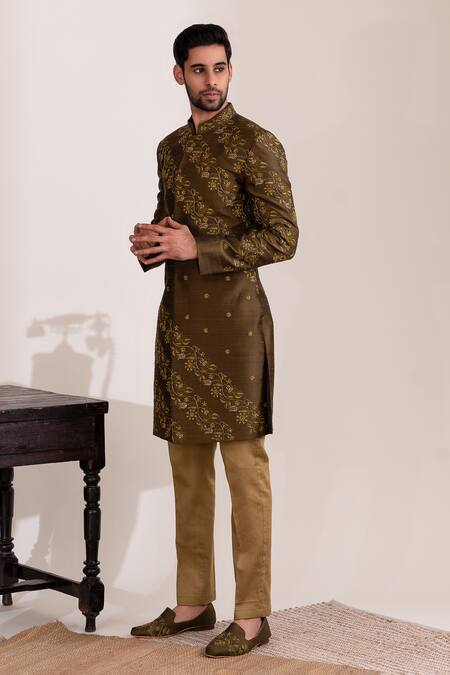 Tira By Naresh Raj_Green Raw Silk Embroidered Flora Vine Garden Sherwani Set _Online_at_Aza_Fashions