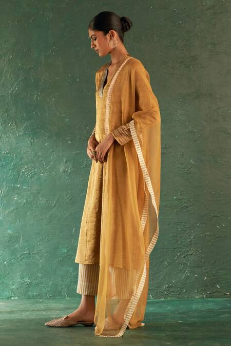 Buy_Charkhee_Gold Silk, Cotton, Organza Embroidery V-neck Woven And Kurta Set _Online_at_Aza_Fashions
