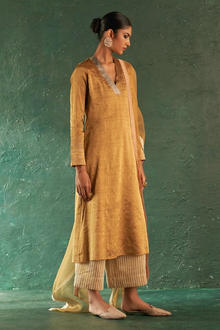 Shop_Charkhee_Gold Silk, Cotton, Organza Embroidery V-neck Woven And Kurta Set _Online_at_Aza_Fashions
