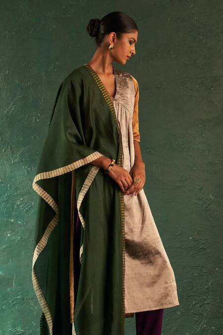 Charkhee_Gold Kurta Silk Tissue Embroidered Dori Work V Neck Color Block Set _Online_at_Aza_Fashions