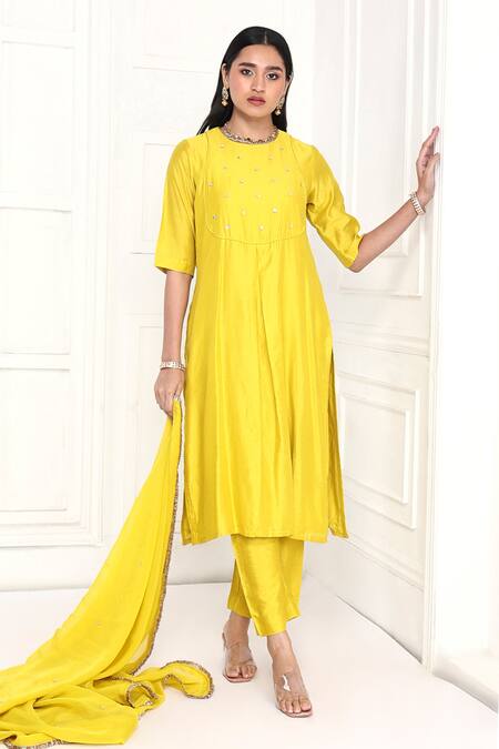 Komal Shah_Yellow Chanderi, Organza Beads, Gota Patti, Embroidery Round Neck Yoke Tunic Set _Online_at_Aza_Fashions