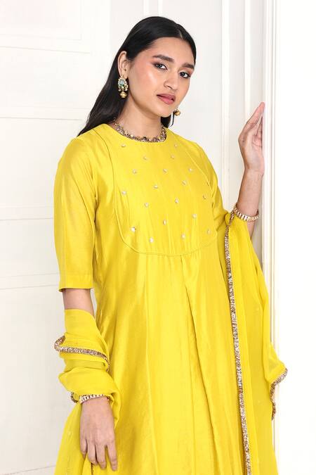 Buy_Komal Shah_Yellow Chanderi, Organza Beads, Gota Patti, Embroidery Round Neck Yoke Tunic Set _Online_at_Aza_Fashions