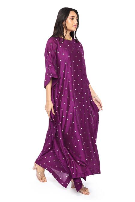 Komal Shah_Purple Chanderi Embroidery Round Neck Floral Hand Kaftan _Online_at_Aza_Fashions
