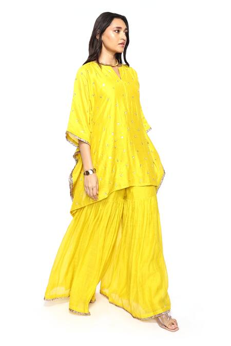 Komal Shah_Yellow Chanderi Embroidery Round Neck Floral Hand Kaftan With Gharara _Online_at_Aza_Fashions