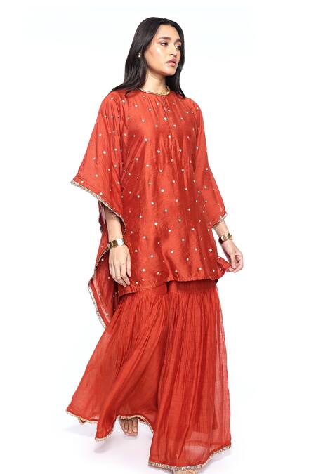 Komal Shah_Orange Chanderi Embroidery Round Neck Flower Hand Kaftan With Gharara _Online_at_Aza_Fashions