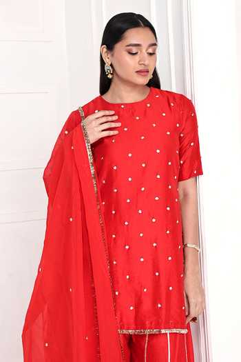 Buy_Komal Shah_Red Chanderi, Organza Embroidery Round Neck Hand Kurta Palazzo Set _Online_at_Aza_Fashions