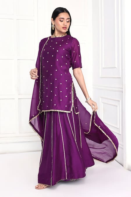 Komal Shah_Purple Chanderi, Organza Embroidery Round Neck Floral Hand Kurta Palazzo Set _Online_at_Aza_Fashions