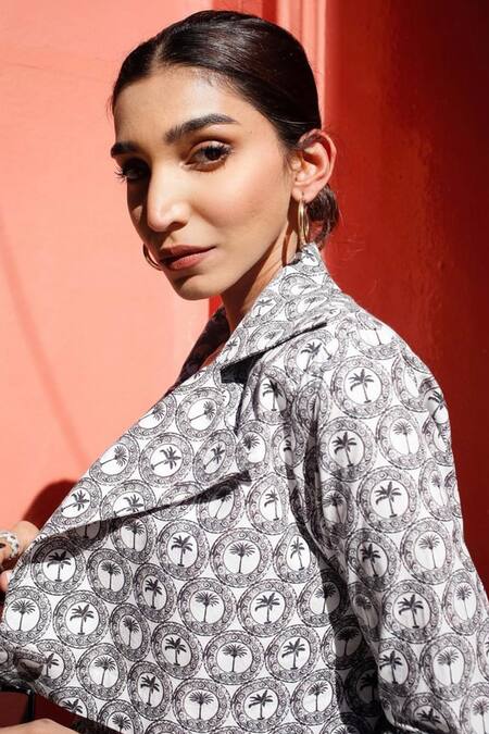 Buy The Iaso White Cotton Poplin Tree Motifs Plunge V Toyo Bralette And Shorts Set Buy_The Iaso_White Cotton Poplin Tree Motifs Plunge V Toyo Bralette And Shorts Set