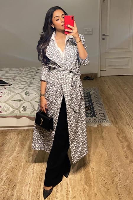 Shop The Iaso White Poplin Lining Self Jacquard Toyo Long Jacket With Pattern Online at Aza Fashions Shop_The Iaso_White Poplin Lining Self Jacquard Toyo Long Jacket With Pattern _Online_at_Aza_Fashions