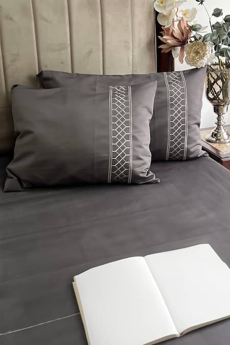 Sadyaska Cotton Zigzag Pattern Bedsheet Set 