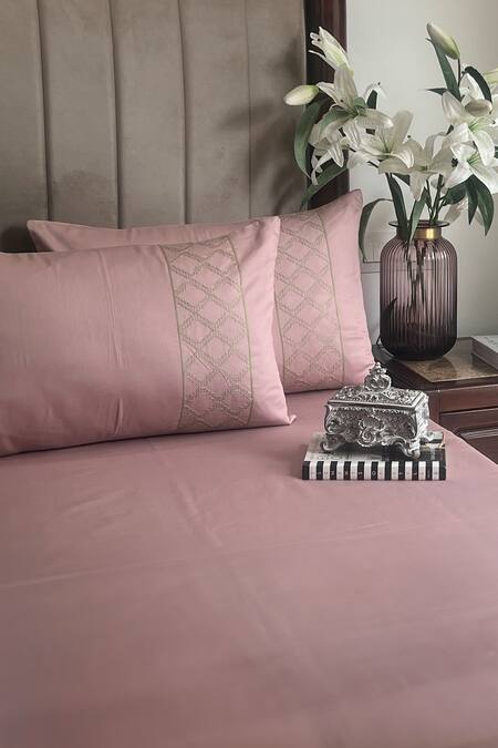 Buy_Sadyaska_Pink Cotton Rich Maroc Plain Bedsheet Set_Online_at_Aza_Fashions