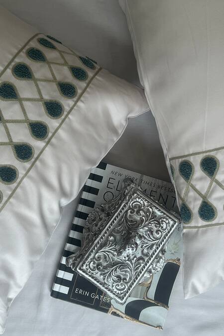 Sadyaska_Ivory Cotton Rich Zenith Plain Bedsheet Set_Online_at_Aza_Fashions