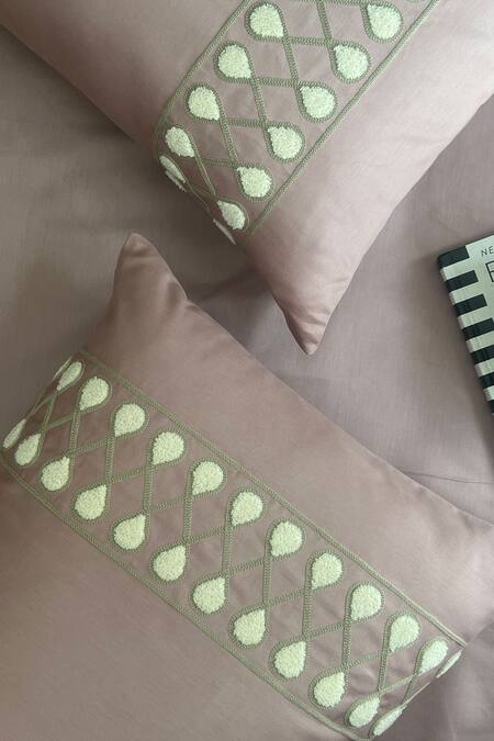 Sadyaska_Pink Cotton Rich Zenith Plain Bedsheet Set_Online_at_Aza_Fashions