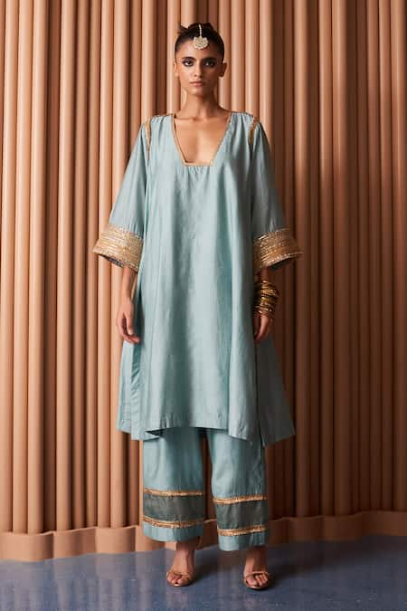 Rishi and Vibhuti Blue Chanderi Embroidery Sequin Lace Caroline Embellished Kurta With Pant 