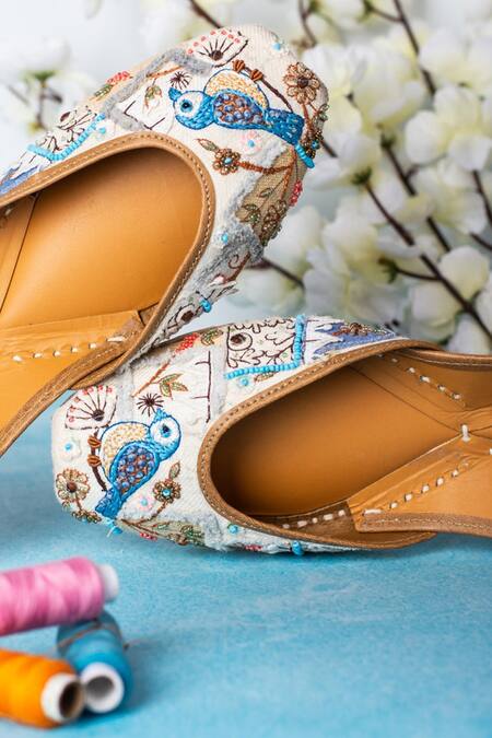 Kasually Klassy Multi Color Love Birds Embroidered Juttis Online at Aza Fashions Kasually Klassy_Multi Color Love Birds Embroidered Juttis_Online_at_Aza_Fashions