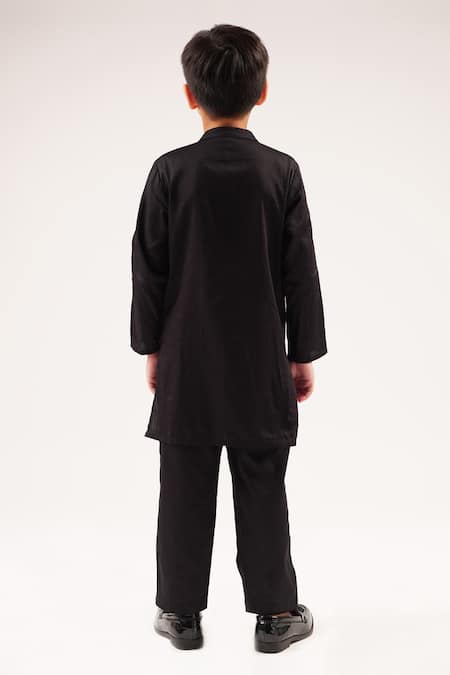 Shop Lil Drama Black Cotton Satin Gota Patti Bollywood Tadka Scallop Embroidered Kurta Set at Aza Fashions Shop_Lil Drama_Black Cotton Satin Gota Patti Bollywood Tadka Scallop Embroidered Kurta Set _at_Aza_Fashions
