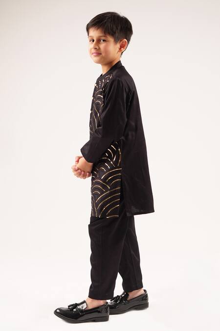 Lil Drama Black Cotton Satin Gota Patti Bollywood Tadka Scallop Embroidered Kurta Set Online at Aza Fashions Lil Drama_Black Cotton Satin Gota Patti Bollywood Tadka Scallop Embroidered Kurta Set _Online_at_Aza_Fashions