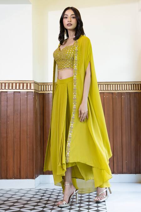 Mehak Sharma_Green Georgette Embroidery Sweetheart Neck Placement Cape Skirt Set _Online_at_Aza_Fashions