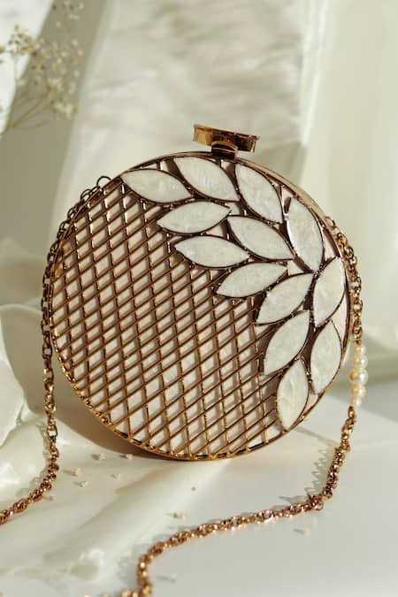 THE TAN CLAN Jannat Mother Of Pearl Studded Clutch 