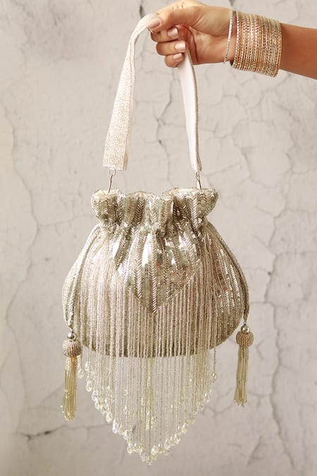 THE TAN CLAN Twinkle Beaded Potli With Detachable Handle 