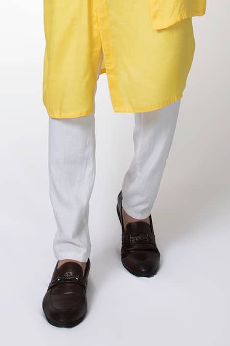 Priyanka Haralalka_Yellow Muslin Embroidery Floral Bundi Kurta Set _Online_at_Aza_Fashions