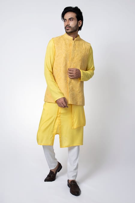Shop_Priyanka Haralalka_Yellow Muslin Embroidery Floral Bundi Kurta Set _Online_at_Aza_Fashions