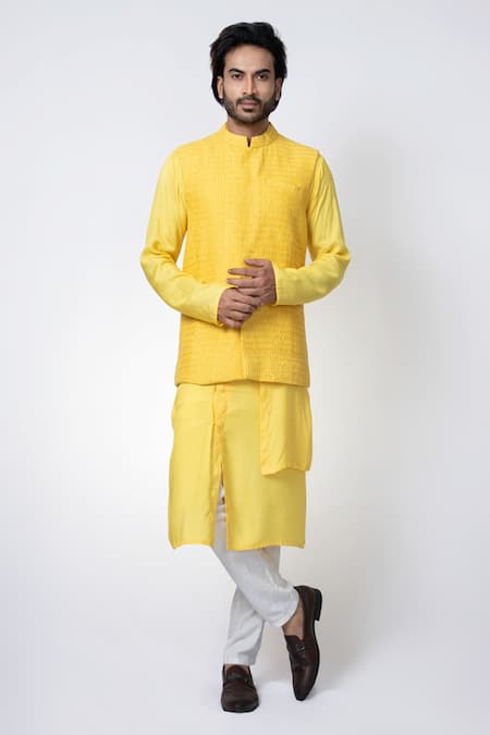 Priyanka Haralalka Yellow Muslin Embroidered Zari Pintuck Bundi Kurta Set 