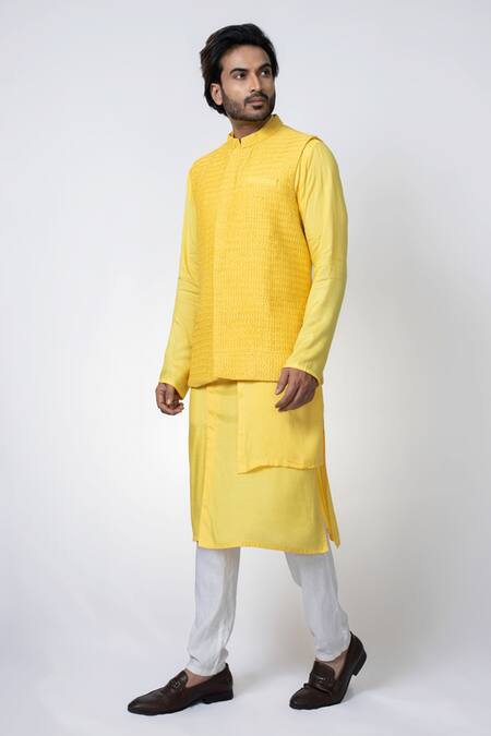 Priyanka Haralalka Yellow Muslin Embroidery, Zari Bundi Kurta Set Online at Aza Fashions Priyanka Haralalka_Yellow Muslin Embroidery, Zari Bundi Kurta Set _Online_at_Aza_Fashions
