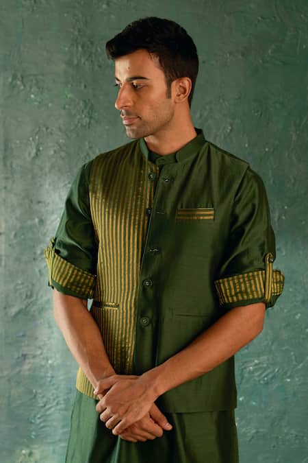 Charkhee Stripe Panel Half & Half Bundi 