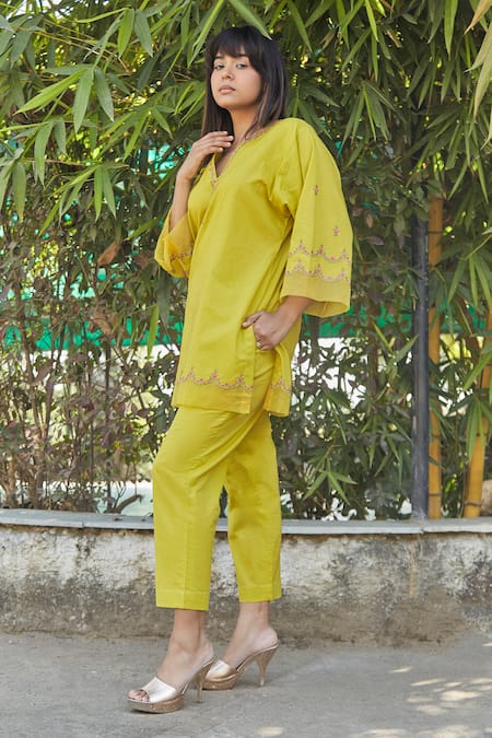 Shop BO Tree Yellow Cotton Embroidery Split Walk In Sunlight Floral Vine Kurta With Pant Online at Aza Fashions Shop_BO Tree_Yellow Cotton Embroidery Split Walk In Sunlight Floral Vine Kurta With Pant _Online_at_Aza_Fashions