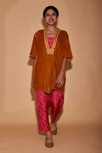 Buy BO Tree Yellow Velvet Embroidery Plunge Neck Zoha Top at Aza Fashions Buy_BO Tree_Yellow Velvet Embroidery Plunge Neck Zoha Top_at_Aza_Fashions
