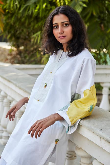 Shop BO Tree White Cotton Embroidery Round Neck Summer Flower Organic Kurta With Pant at Aza Fashions Shop_BO Tree_White Cotton Embroidery Round Neck Summer Flower Organic Kurta With Pant _at_Aza_Fashions