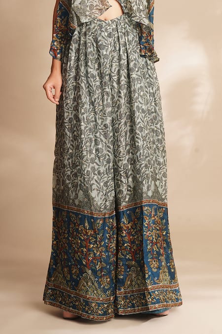 Chaashni By Maansi And Ketan Grey Silk Embroidery, Sequins Square Neck, Floral Print Jumpsuit With Jacket Online at Aza Fashions Chaashni By Maansi And Ketan_Grey Silk Embroidery, Sequins Square Neck, Floral Print Jumpsuit With Jacket _Online_at_Aza_Fashions