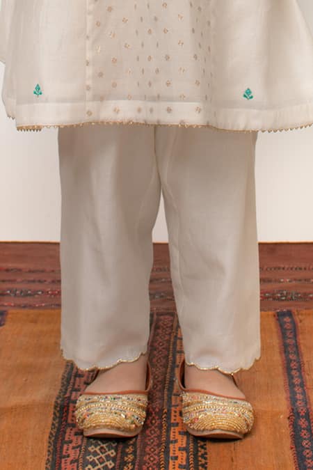 Buy BOTEH Ivory Chanderi Silk, Cotton Embroidery, Gota Patti Floral Pattern Kurta Pant Set Buy_BOTEH_Ivory Chanderi Silk, Cotton Embroidery, Gota Patti Floral Pattern Kurta Pant Set