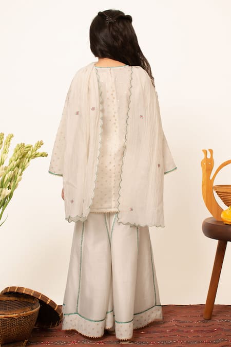BOTEH Floral Butti Kurta With Sharara 