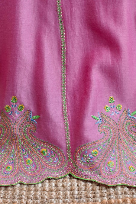 BOTEH_Pink Chanderi Silk, Cotton Gota Patti, Embroidery Floral Paisley Lehenga Set _Online_at_Aza_Fashions