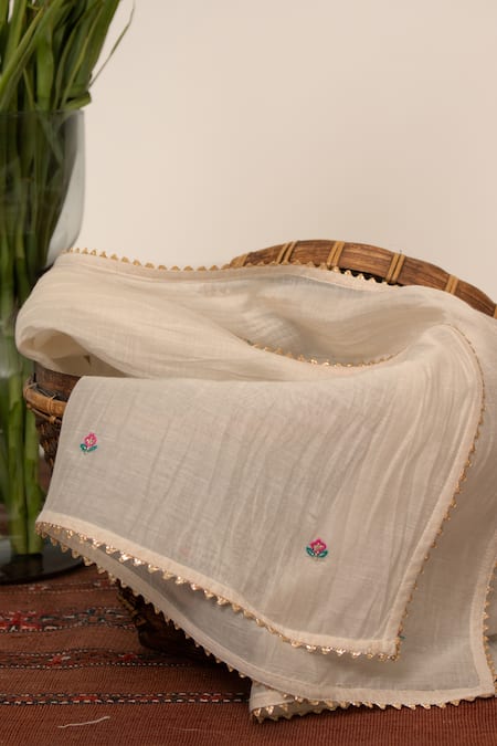 BOTEH_Ivory Chanderi Silk, Cotton Gota Patti, Embroidery Placement Kurta Pant Set _at_Aza_Fashions