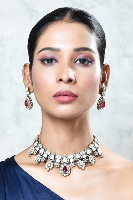 Our Purple Studio_Red Pearls, Stones Kundan Embellished Pendant Necklace Set _at_Aza_Fashions