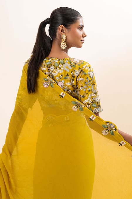 Buy Oshi By Shikha Yellow Chiffon, Silk Embroidery V-neck Saree With Floral Blouse Buy_Oshi By Shikha_Yellow Chiffon, Silk Embroidery V-neck Saree With Floral Blouse