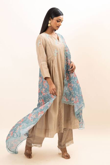 Shop Oshi By Shikha Beige Chanderi, Bamboo, Kota Doria Embroidery Placement Flower Kurta Pant Set Online at Aza Fashions Shop_Oshi By Shikha_Beige Chanderi, Bamboo, Kota Doria Embroidery Placement Flower Kurta Pant Set _Online_at_Aza_Fashions