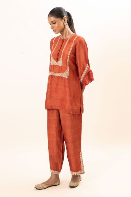 Buy Oshi By Shikha Orange Bamboo, Cotton Embroidery Round Neck Flower Bodice Short Kurta With Pant Online at Aza Fashions Buy_Oshi By Shikha_Orange Bamboo, Cotton Embroidery Round Neck Flower Bodice Short Kurta With Pant _Online_at_Aza_Fashions